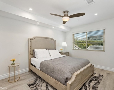 24065 Windward Drive - Photo Thumbnail 15
