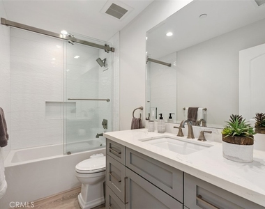 24065 Windward Drive - Photo Thumbnail 16