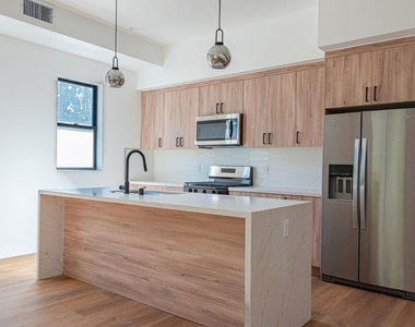 10845 N Morrison Street - Photo Thumbnail 22