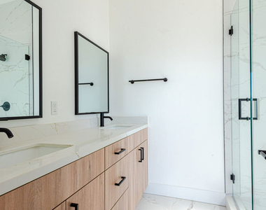 10845 N Morrison Street - Photo Thumbnail 18