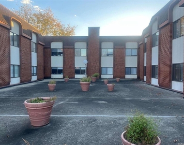 661 Chestnut Street - Photo Thumbnail 19