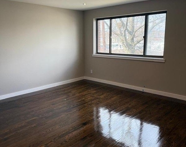 661 Chestnut Street - Photo Thumbnail 3
