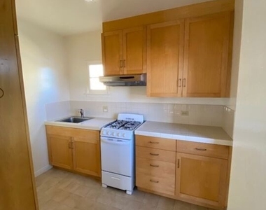 2539 7th Street - Photo Thumbnail 5