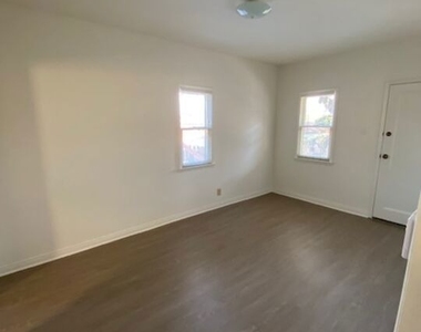 2539 7th Street - Photo Thumbnail 2