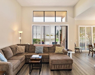 54838 Oak Tree - Photo Thumbnail 12