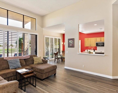 54838 Oak Tree - Photo Thumbnail 13