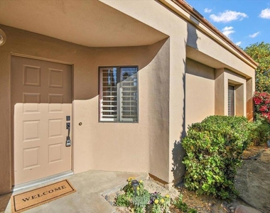 54838 Oak Tree - Photo Thumbnail 6