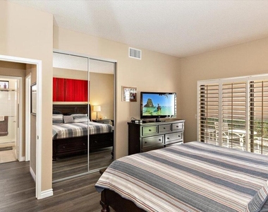 54838 Oak Tree - Photo Thumbnail 22