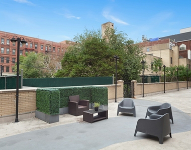 279 W 117th Street - Photo Thumbnail 6