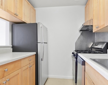 279 W 117th Street - Photo Thumbnail 1