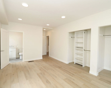 2739 S Budlong Avenue - Photo Thumbnail 22