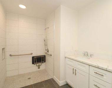 2739 S Budlong Avenue - Photo Thumbnail 27