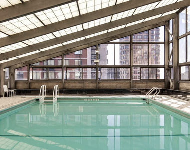 East 40th Street - Photo Thumbnail 6