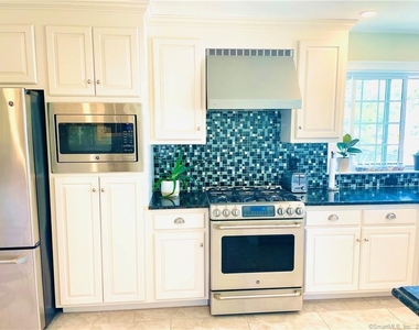 28 Beach Road - Photo Thumbnail 19