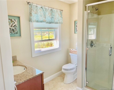 28 Beach Road - Photo Thumbnail 11