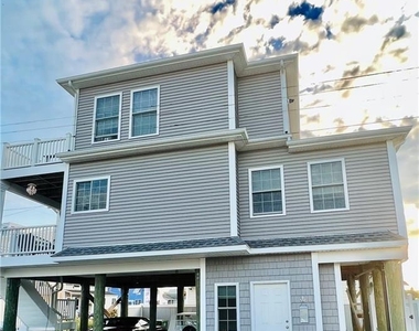 28 Beach Road - Photo Thumbnail 2