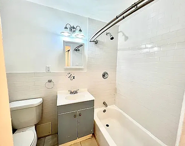 41-25 Case Street - Photo Thumbnail 4
