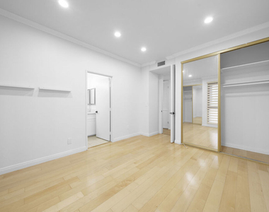 4477 Wilshire Boulevard - Photo Thumbnail 9