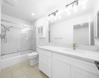 4477 Wilshire Boulevard - Photo Thumbnail 10