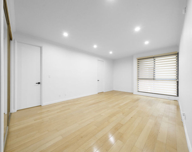 4477 Wilshire Boulevard - Photo Thumbnail 1