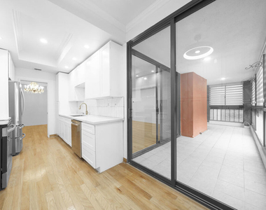 4477 Wilshire Boulevard - Photo Thumbnail 15