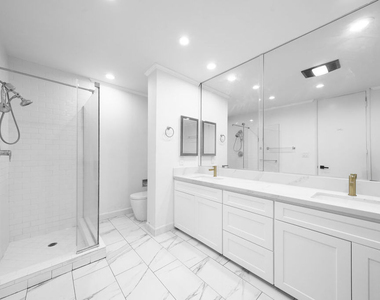 4477 Wilshire Boulevard - Photo Thumbnail 6
