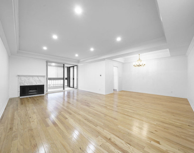 4477 Wilshire Boulevard - Photo Thumbnail 19