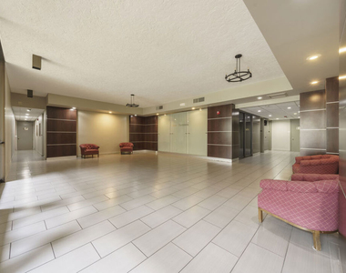 4477 Wilshire Boulevard - Photo Thumbnail 22
