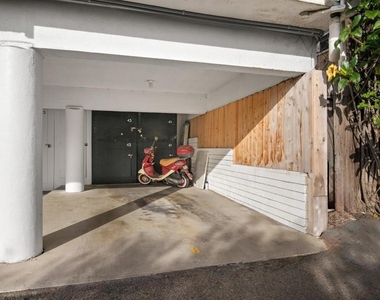 1841 Linwood - Photo Thumbnail 23