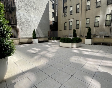 E71st Street / 1st Ave - Photo Thumbnail 11