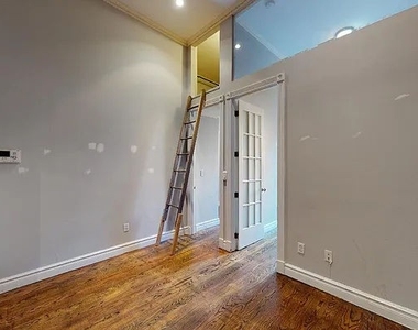 234 West 14th Street - Photo Thumbnail 2