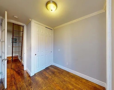 234 West 14th Street - Photo Thumbnail 3