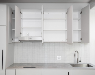90 Bedford Street - Photo Thumbnail 9