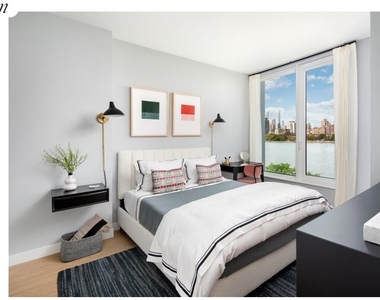 30-77 Vernon Boulevard - Photo Thumbnail 6