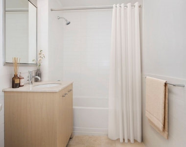 88 Leonard Street - Photo Thumbnail 4