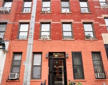 312 East 104th Street, Unit 3w - Photo Thumbnail 14