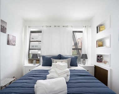 312 East 104th Street, Unit 3w - Photo Thumbnail 2