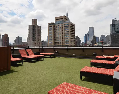 222 East 39th Street - Photo Thumbnail 10