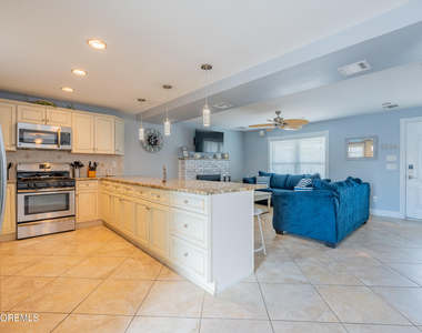 101 7th Avenue - Photo Thumbnail 8