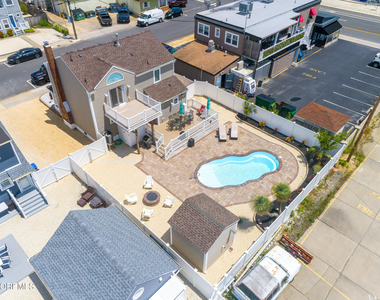 101 7th Avenue - Photo Thumbnail 37