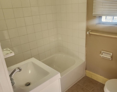 1235 W 5th Street - Photo Thumbnail 6