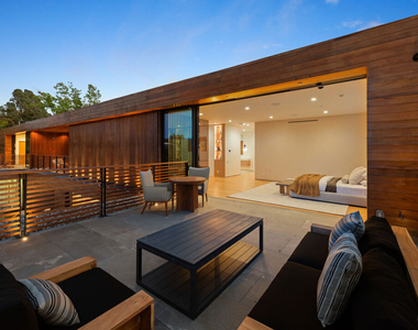9705 Oak Pass Road - Photo Thumbnail 15