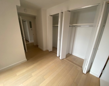 East 39th Street - Photo Thumbnail 12