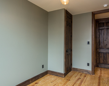 45 Newel Street - Photo Thumbnail 5