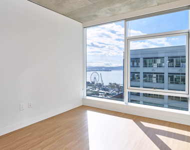 1600 2nd Ave - Photo Thumbnail 14