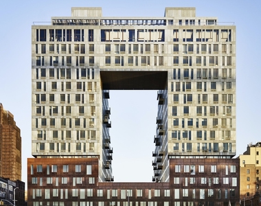 325 Kent Avenue - Photo Thumbnail 17