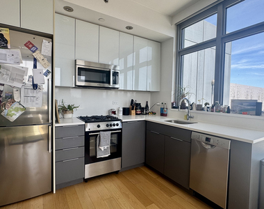 325 Kent Avenue - Photo Thumbnail 1