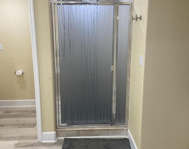 817 Mystic Drive - Photo Thumbnail 18