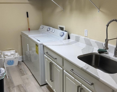 817 Mystic Drive - Photo Thumbnail 27