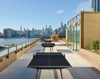 Hunter's Point - Photo Thumbnail 7